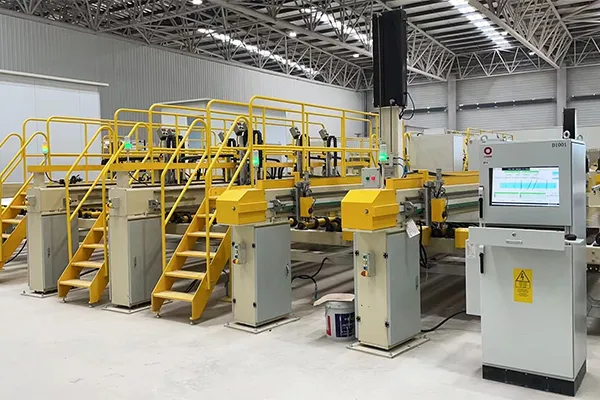 Automatic Glass Longitudinal Cutting Machine (In-line Cutting)