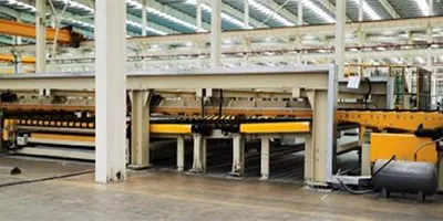 Downswing transfer conveyor