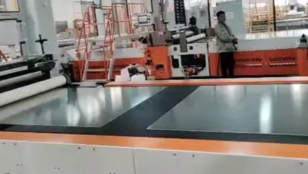 Rolled Glass with High Transparency for Better Energy Output